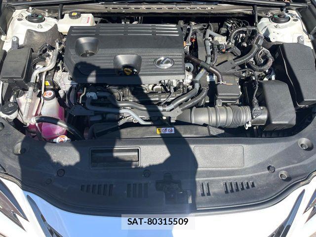Lexus ES 2022-03 7358463-17