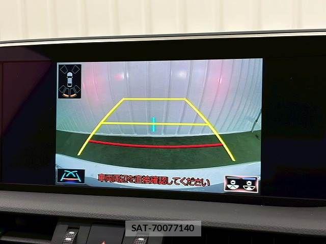 Lexus ES 2019-01 7358462-3