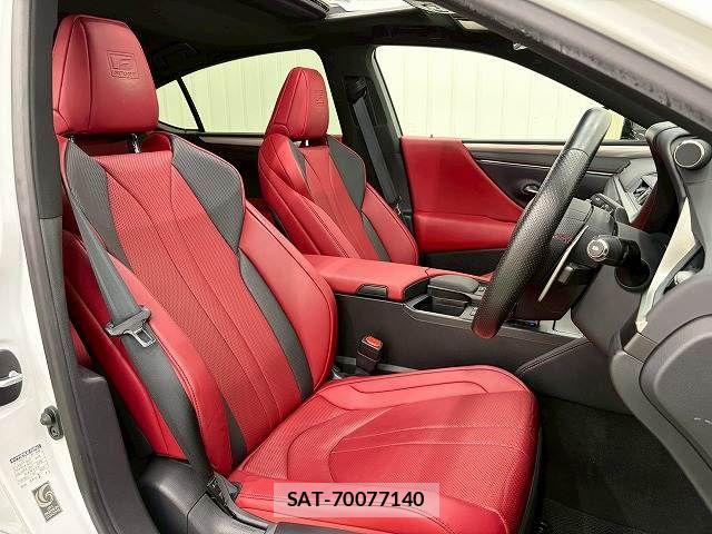 Lexus ES 2019-01 7358462-8