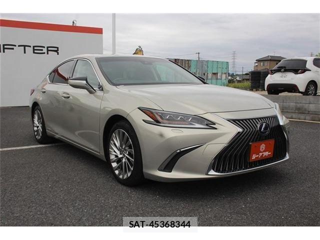Lexus ES 2019-10 7392655-6