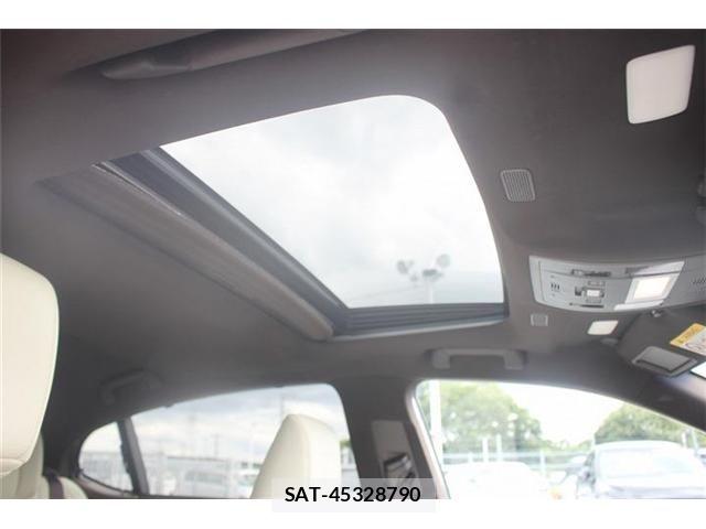 Lexus ES 2018-11 7392653-5