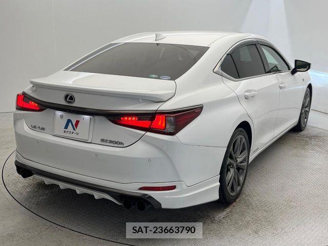 Lexus ES 2018-12 7455361-2
