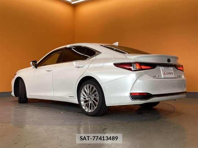 Lexus ES 2020-10 7455363-9