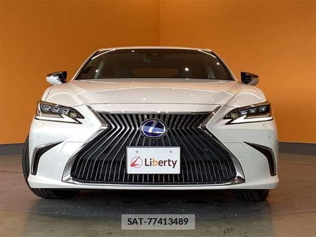 Lexus ES 2020-10 7455363-4