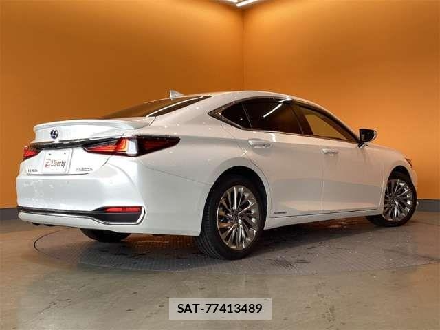 Lexus ES 2020-10 7455363-7