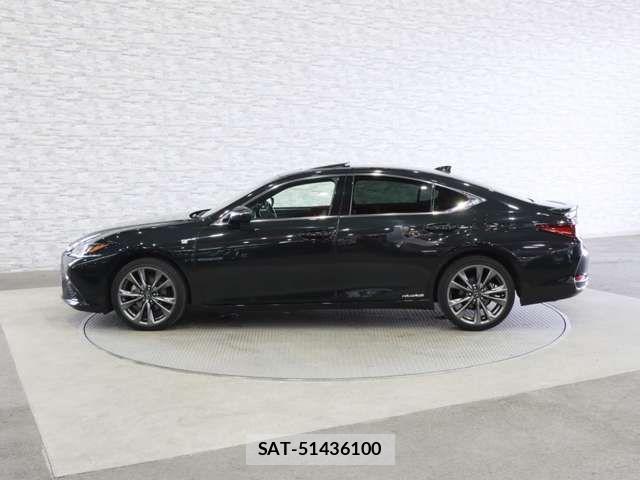 Lexus ES 2019-01 7455362-11