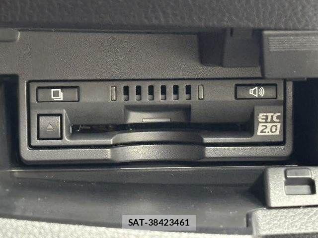 Lexus ES 2020-08 7501247-11