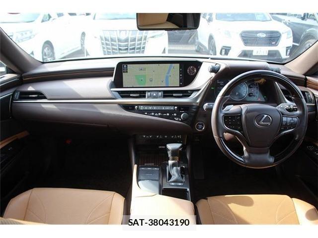 Lexus ES 2019-05 7509008-25
