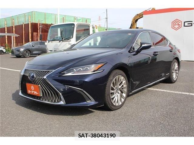 Lexus ES 2019-05 7509008-8