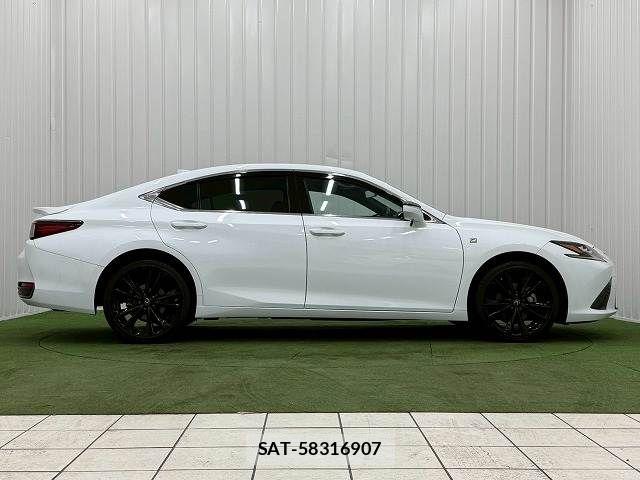 Lexus ES 2023-07 7501245-14