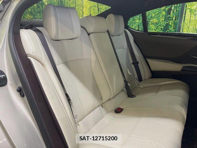 Lexus ES 2019-09 7562348-9