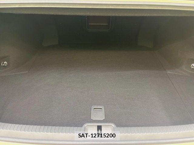 Lexus ES 2019-09 7562348-10