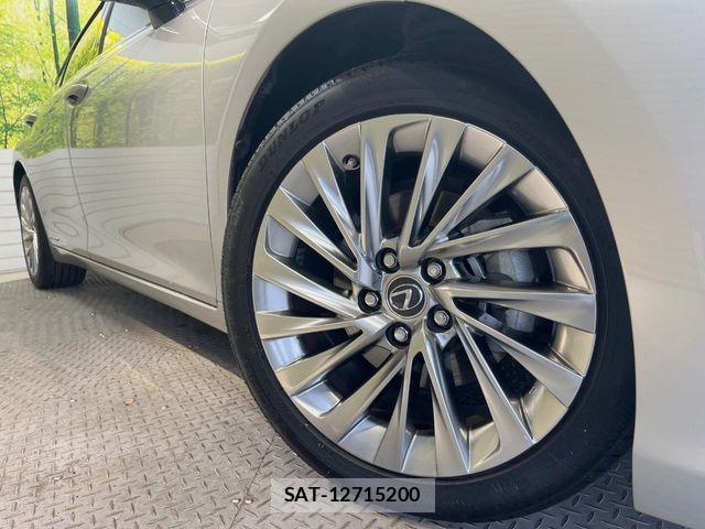 Lexus ES 2019-09 7562348-13