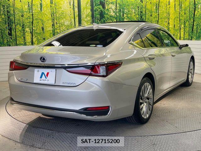 Lexus ES 2019-09 7562348-17
