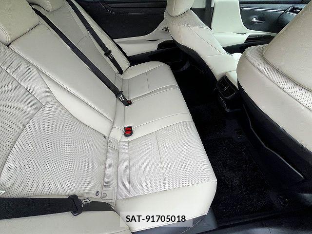 Lexus ES 2023-04 7562347-9