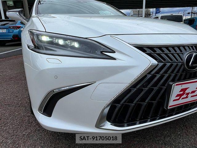 Lexus ES 2023-04 7562347-22