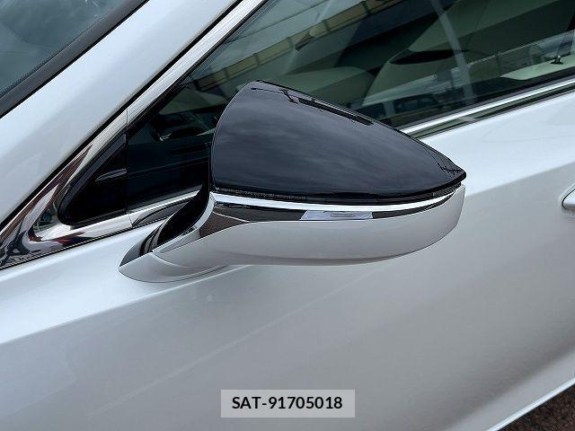 Lexus ES 2023-04 7562347-24