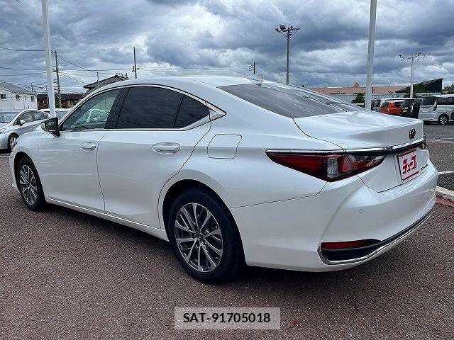 Lexus ES 2023-04 7562347-8