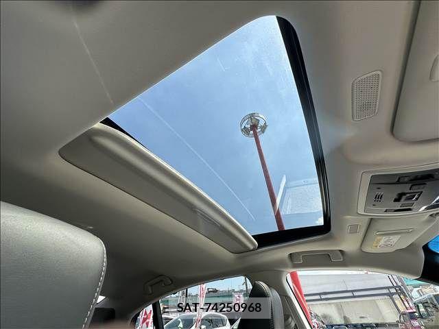 Lexus ES 2019-03 7328006-9