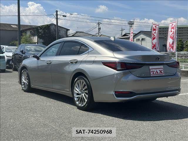 Lexus ES 2019-03 7328006-2