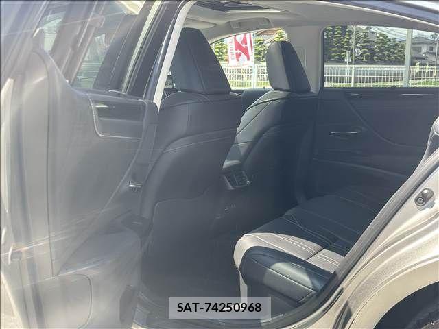 Lexus ES 2019-03 7328006-5