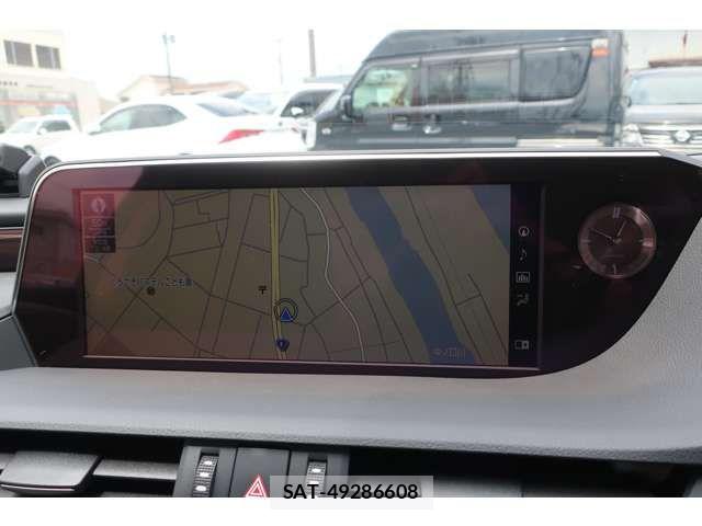 Lexus ES 2019-05 7617626-11