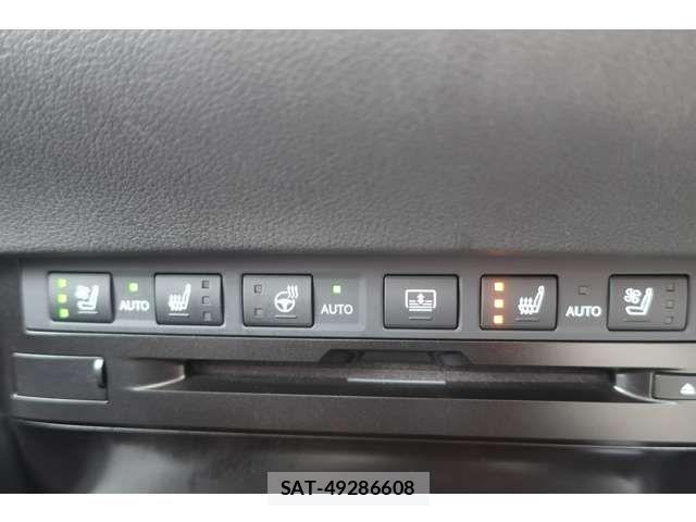 Lexus ES 2019-05 7617626-13