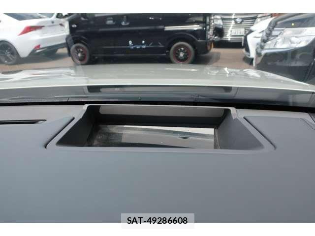 Lexus ES 2019-05 7617626-14
