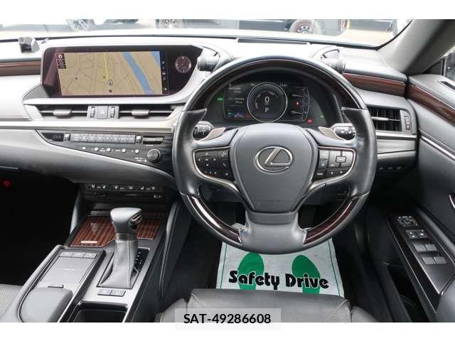 Lexus ES 2019-05 7617626-8