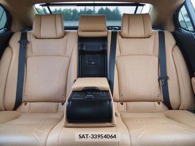 Lexus ES 2023-04 7617625-13
