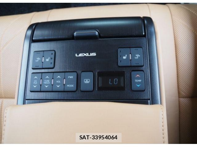Lexus ES 2023-04 7617625-14