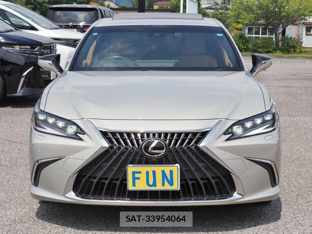 Lexus ES 2023-04 7617625-1