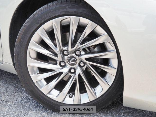 Lexus ES 2023-04 7617625-8