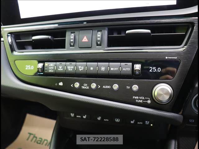 Lexus ES 2023-07 7617624-9