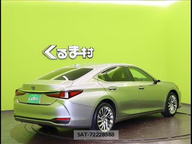 Lexus ES 2023-07 7617624-1