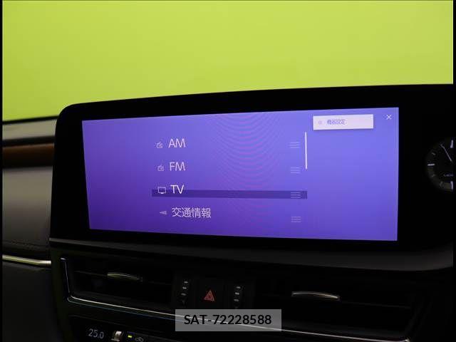 Lexus ES 2023-07 7617624-4