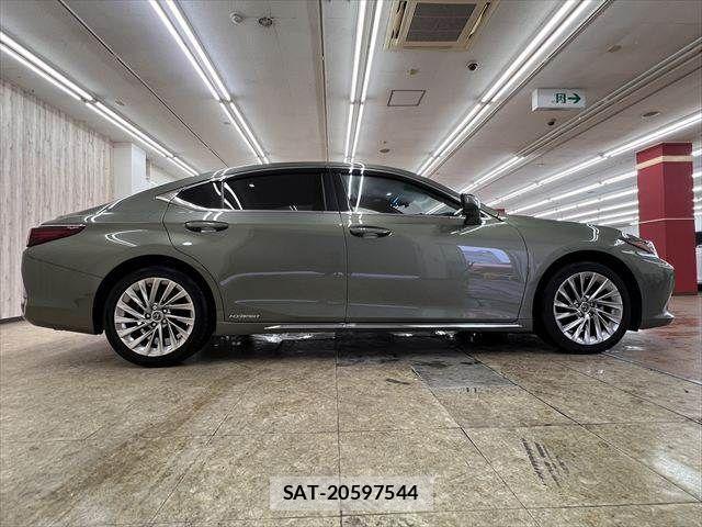 Lexus ES 2021-11 7725020-15