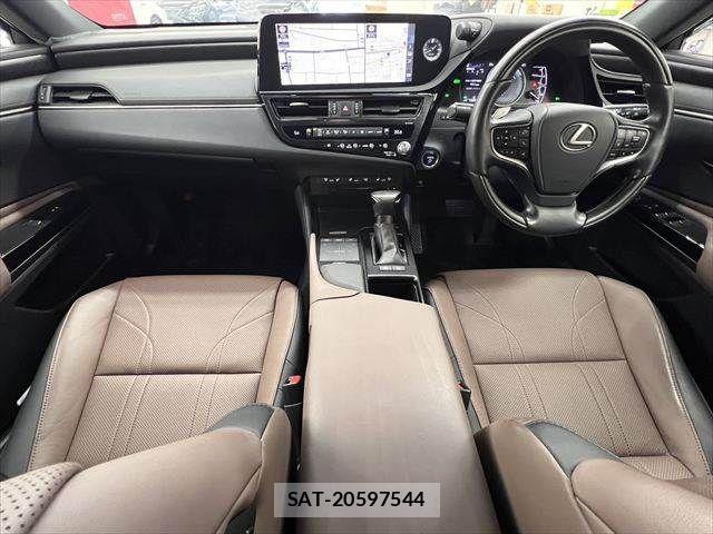 Lexus ES 2021-11 7725020-2