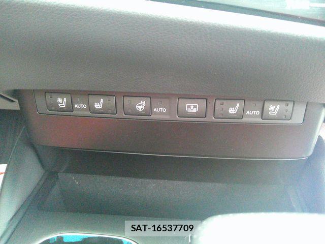 Lexus ES 2025-05 7725013-18
