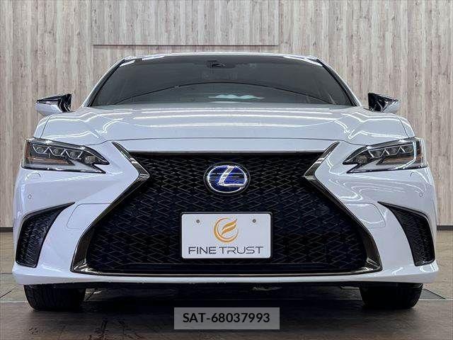 Lexus ES 2019-01 7725018-13