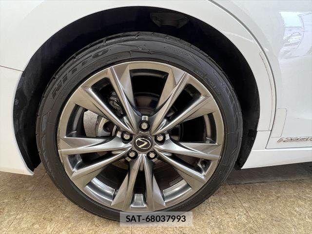 Lexus ES 2019-01 7725018-24