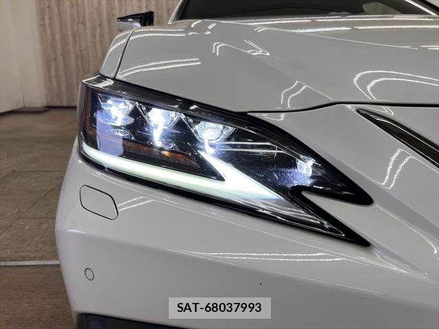 Lexus ES 2019-01 7725018-27