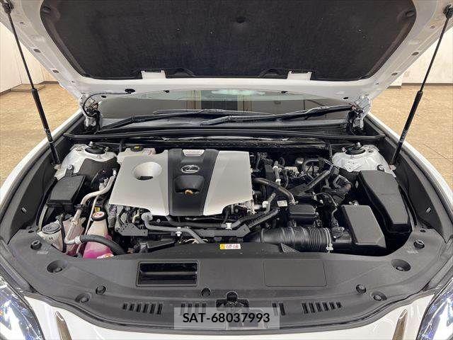 Lexus ES 2019-01 7725018-28