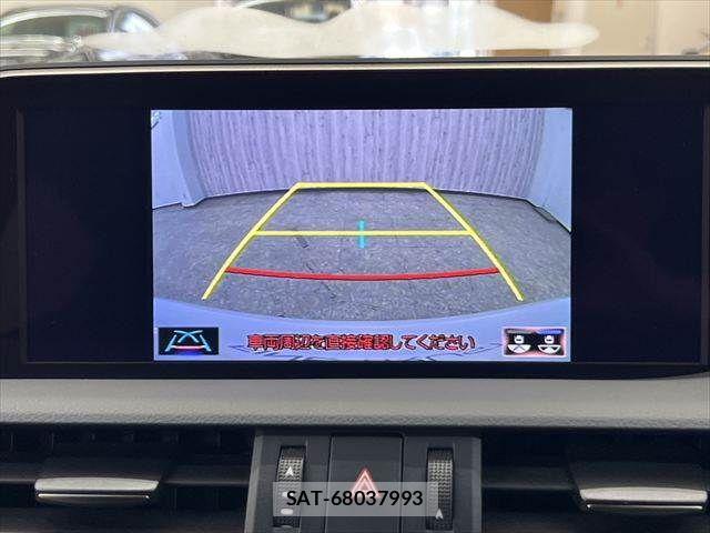 Lexus ES 2019-01 7725018-6