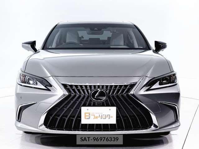 Lexus ES 2024-05 7725014-9