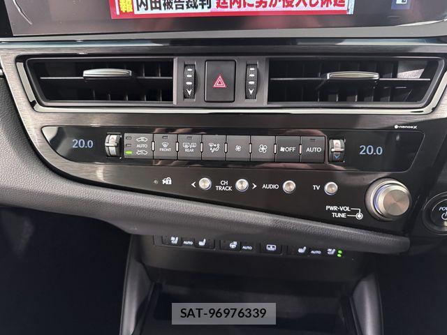 Lexus ES 2024-05 7725014-18