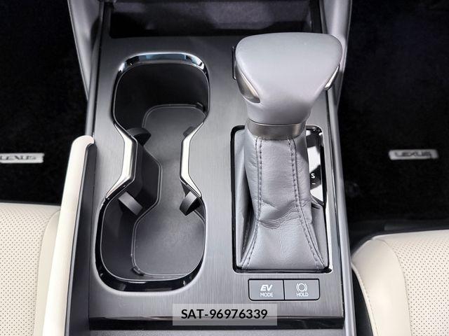 Lexus ES 2024-05 7725014-19