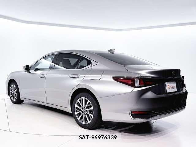 Lexus ES 2024-05 7725014-4