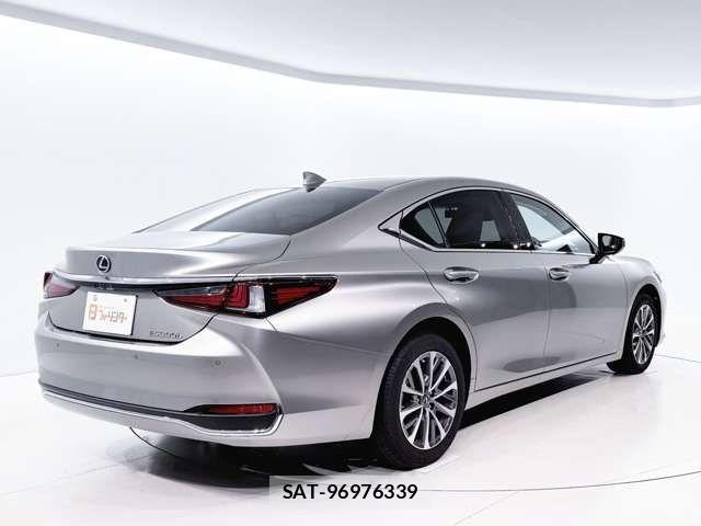 Lexus ES 2024-05 7725014-6