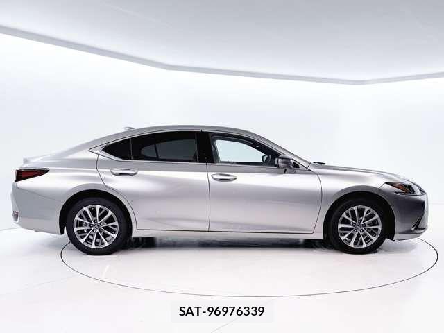Lexus ES 2024-05 7725014-7